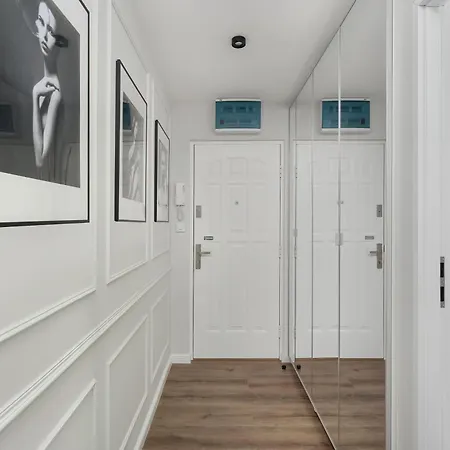 Apartment Beautiful For 4 People By Renters *