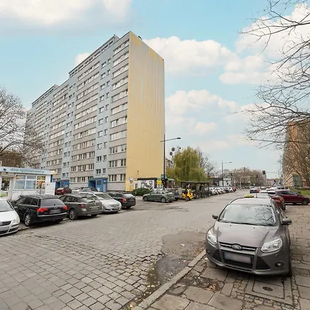 Beautiful For 4 People By Renters Apartment *