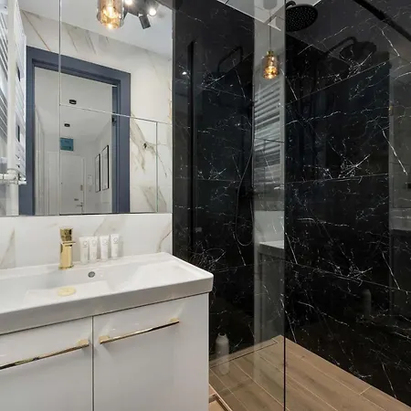 Apartment Beautiful For 4 People By Renters Breslau